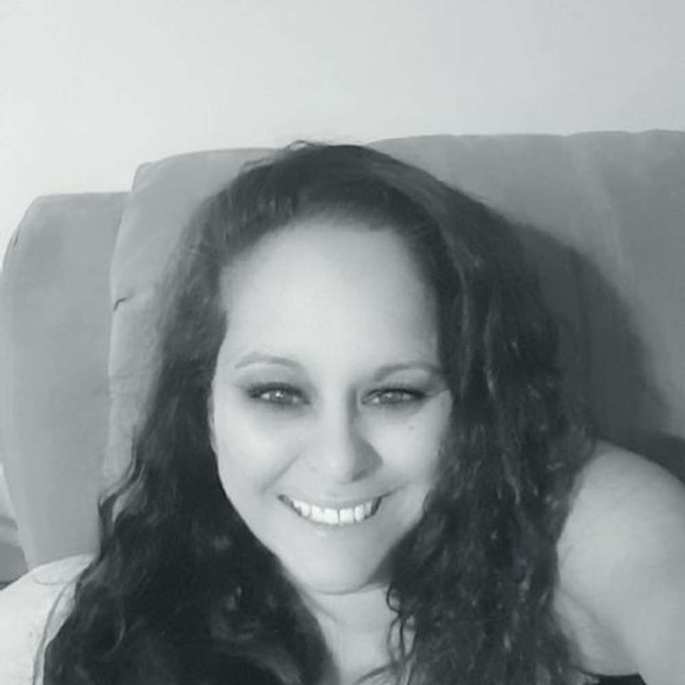 Meet your Posher, Hope puente